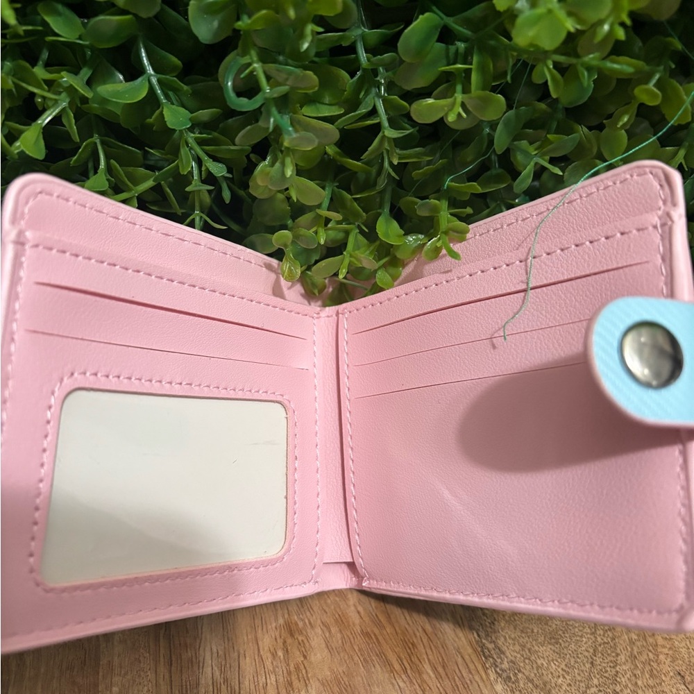 Cinnamonroll NWT wallet - Picture 5 of 6